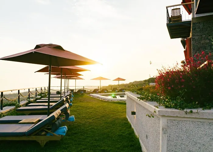 Naturalis 5* Yasinoba